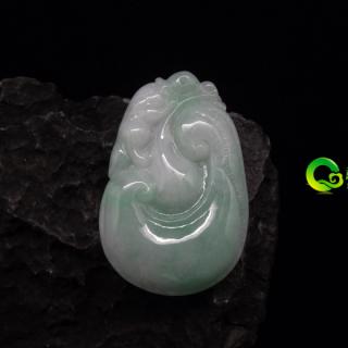 气宇轩昂缅甸天然翡翠A货翡翠吊坠