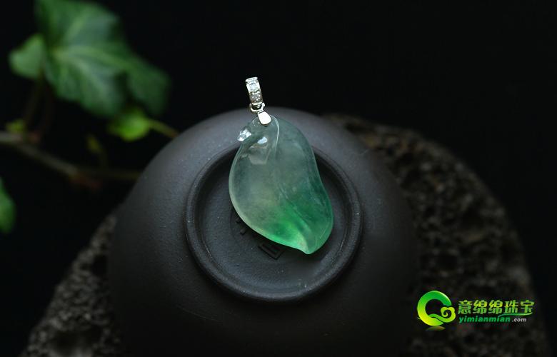 缅甸老坑玻璃种绿翡翠A货玉福瓜吊坠-福禄寿