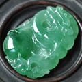 望子成龙缅甸油青种翡翠龙牌挂件