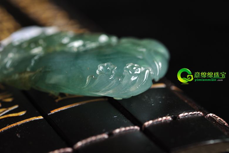 浮翠流丹缅甸老坑冰糯种天然A货翡翠如意挂件