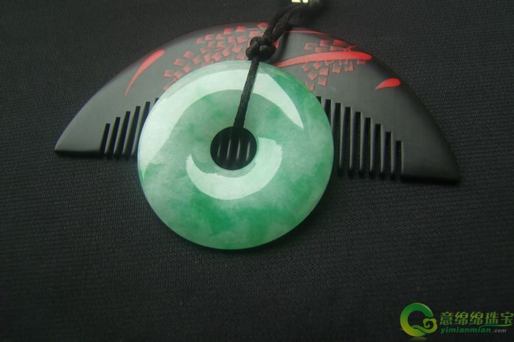 人弃我取 淡季选购也能淘到性价比高翡翠饰品