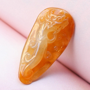 龙战玄黄天然缅甸翡翠老坑A货冰种黄翡草龙挂件