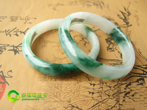 <em>三八妇女节送</em>未来<em>婆婆什么礼物</em>最讨其欢心_翡